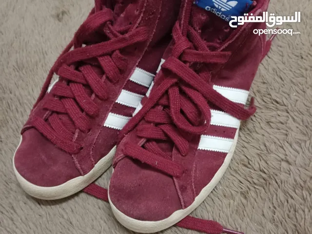 حذاء اديداس اصلي Adidas BASKET PROFI Original اصلي 100 ٪ مستعمل بحالة ممتازة صنع في إندونيسيا
