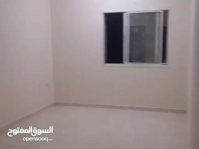 100 m2 2 Bedrooms Apartments for Rent in Doha Madinat Khalifa