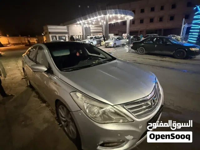 هونداي ازيرا 2012 فل رقم واحد السيارة خالية من عيوب محرك وكمبيو ربي يبارك محرك 30gdi