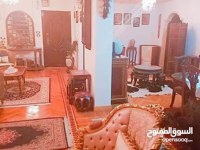 شقة للبيع بجوار سينما مترو