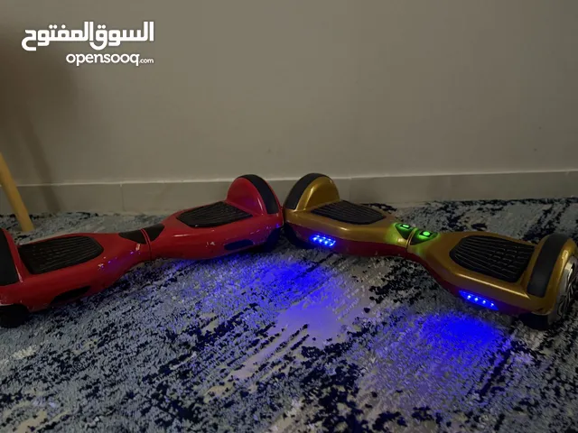 سكوتر احمر وذهبي