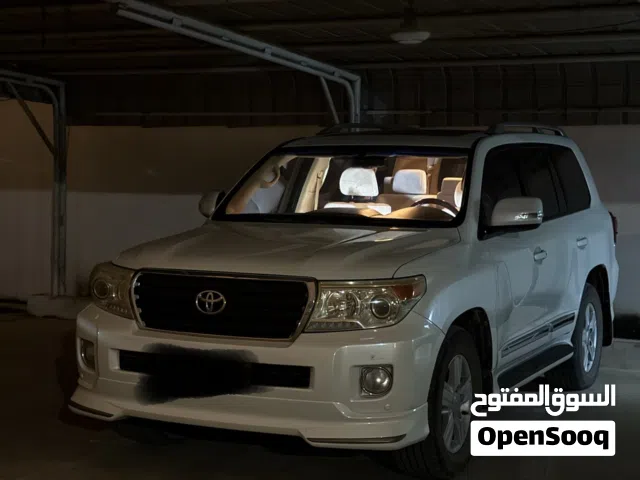 Used Toyota Land Cruiser in Dhofar