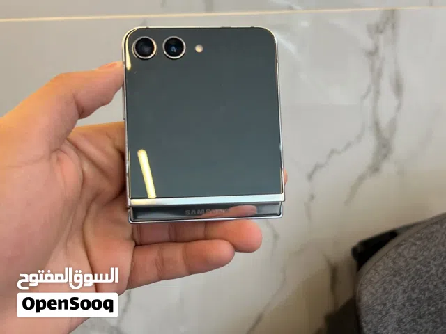 Samsung galaxy z flip 5