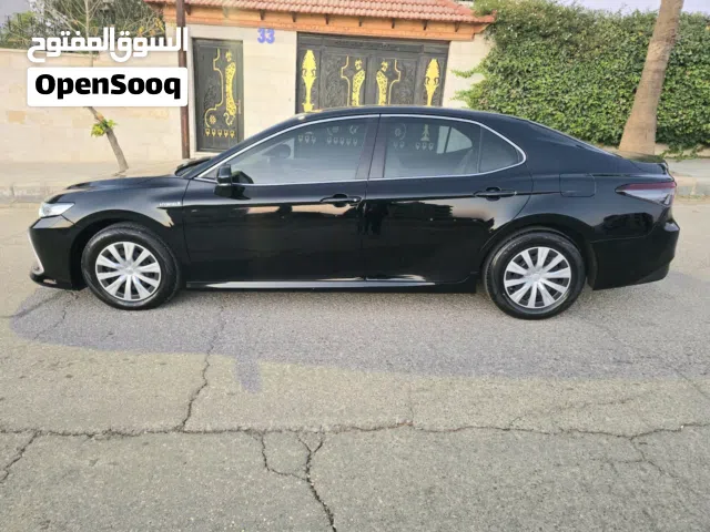 2022 تويوتا كامري LE