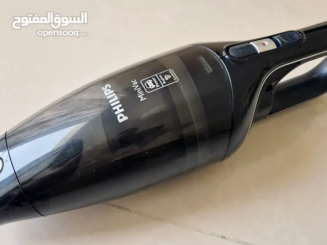 Philips Car Vacuum. Used under 10 hours. مكنسة فيليبس للسيارات. استُخدمت لأقل من 10 ساعات.