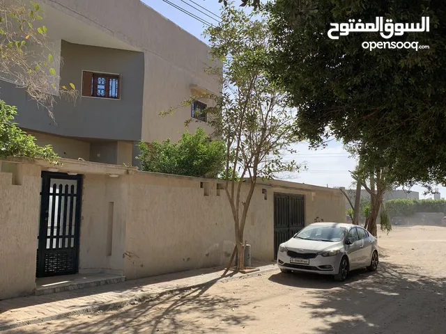 700 m2 More than 6 bedrooms Villa for Rent in Tripoli Al-Serraj