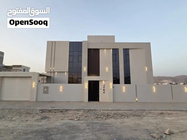 للبيع توين فيلا العامرات الاولى (الدقل)خلف المركز الصحي وجامع البر