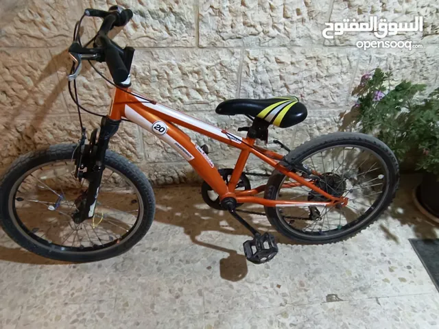 دراجات هوائيه مستعمله بحاله ممتازه