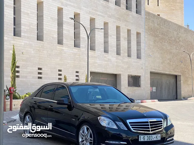 ᄉ Mercedes-Benz E250