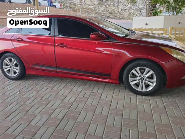 2014 هيونداي سوناتا Standard