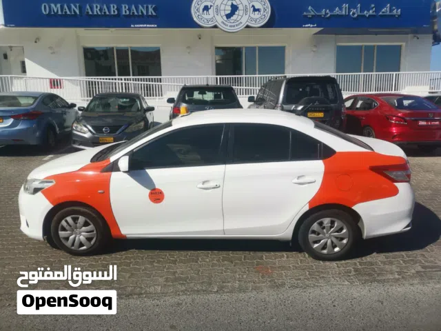سيارة تاكسي من نوع يارس 2015 للبيع بحالة ممتازة جدا
