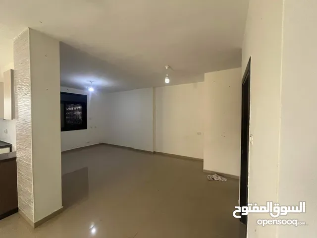 غرفتين نوم غير مفروش للايجار ام الشرايط