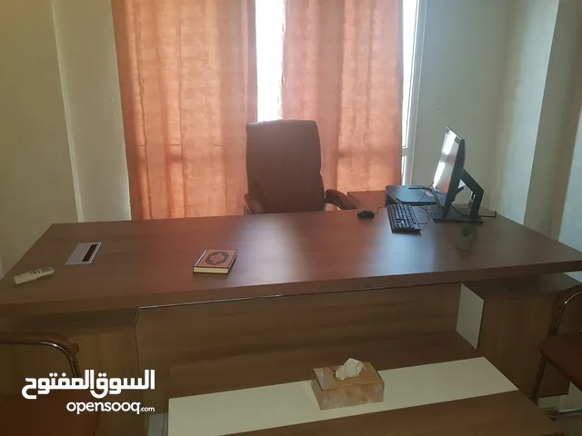 اثاث مكتبي للبيع