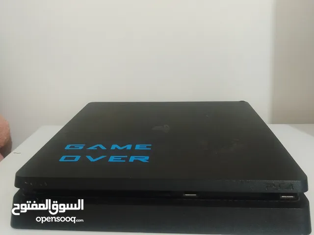 ps4 slim 500GB used like new for 270$ with 4 installed games and one cd.