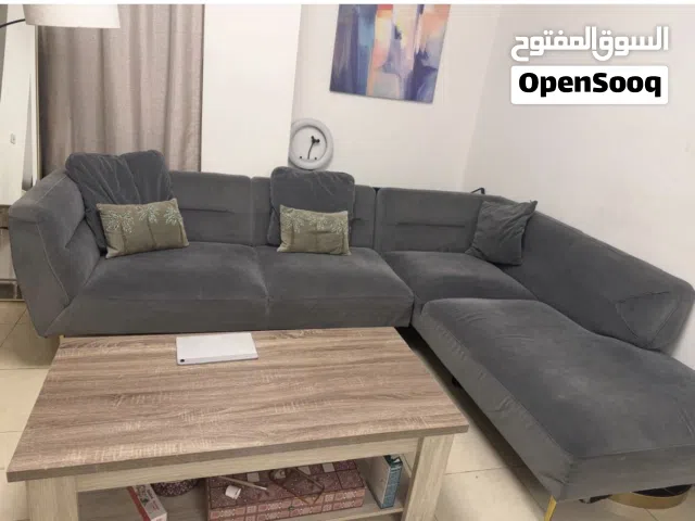 للبيع كنب زاوية من هوم سنتر حالة جيدة