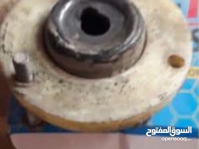 علايات أماميات تويوتا فوررنر 2004