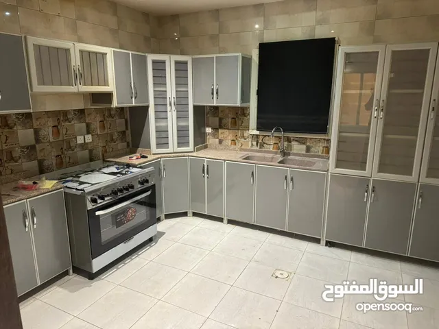 شقة للايجار السنوي 18000 الرياض حي الياسمين