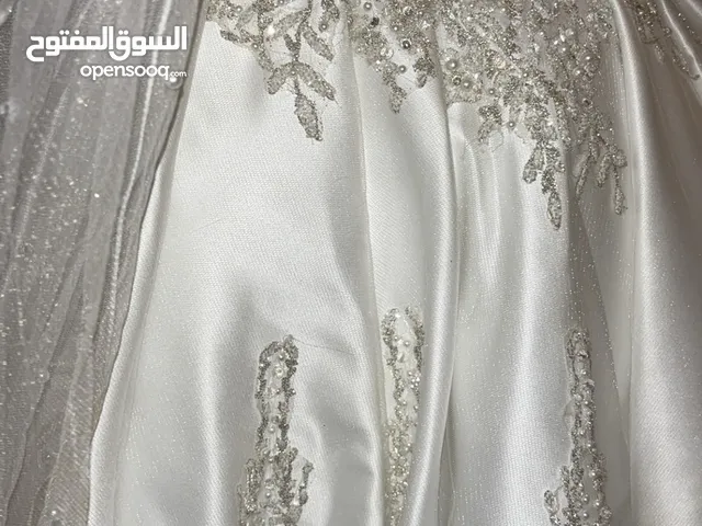 فستان زواج عروس ابيض للبيع