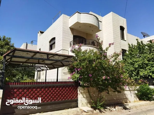 540 m2 5 Bedrooms Villa for Sale in Amman 7th Circle