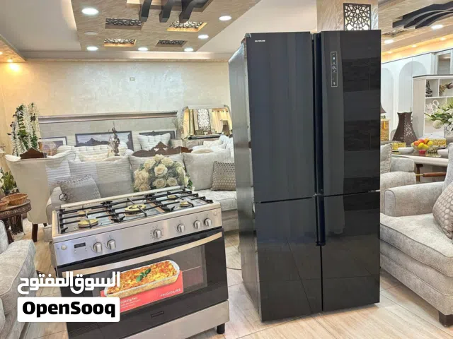 اثاث فاخر مع اجهزه كهربائيه