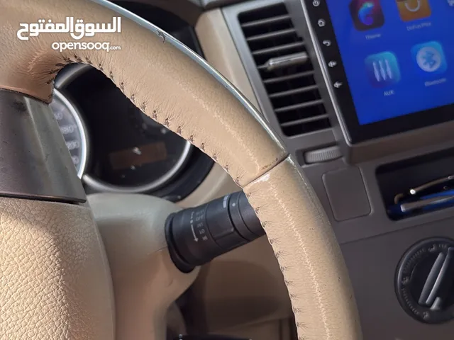 NISSAN TIIDA