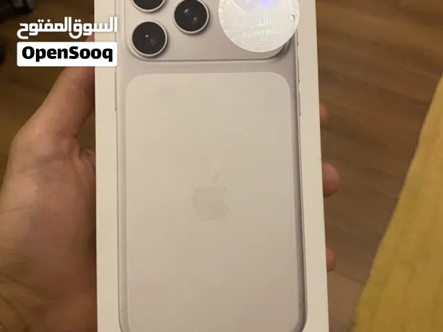 آيفون 17 برو ماكس 256 قيقا لون الأبيض المرغوب