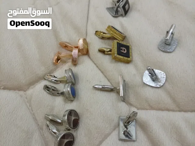 للبيع مكينه حلاقه جديد وخواتم رجالي وكبكات ثوب