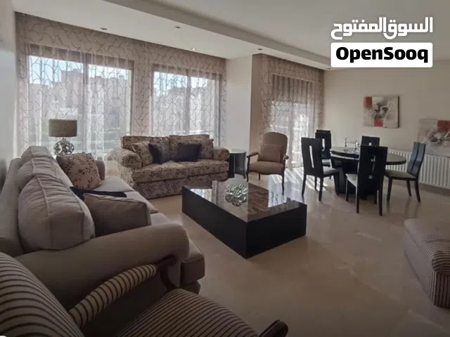 شقة فارغة او مفروشة للإيجار في الكرسي قرب مجمع الاعمال