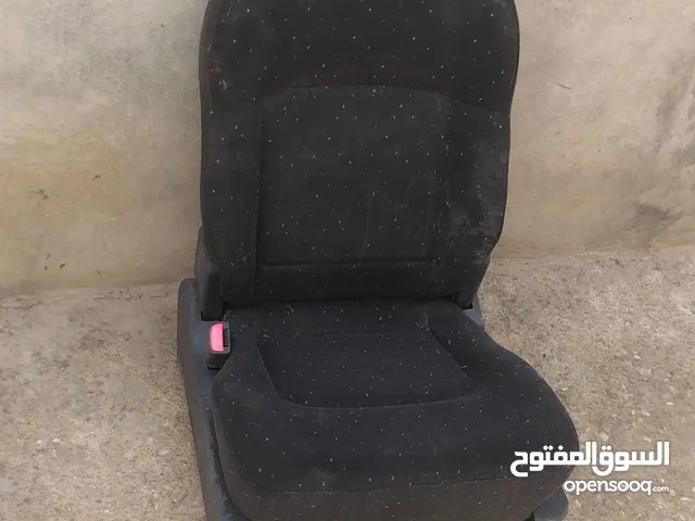 كرسي سيارة نوع هونداي تراجيت(خلفي))