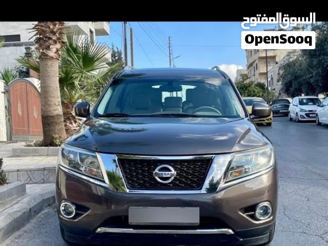 2015 نيسان باثفايندر SV