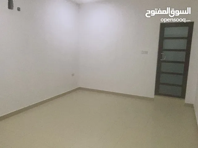 100 m2 2 Bedrooms Apartments for Rent in Northern Governorate Madinat Hamad