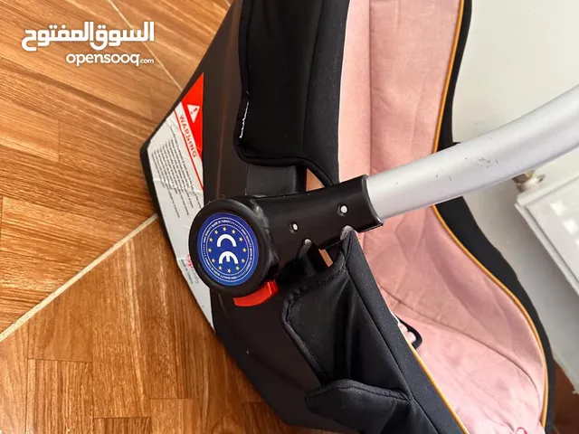 كرسي سيارة ( كارسيت ) للبيع مناسب لعمر سنه ونصف تقريبا او حسب حجم ووزن الطفل .. سهل التركيب والفك
