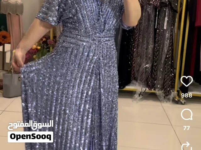 فساتين للبيع
