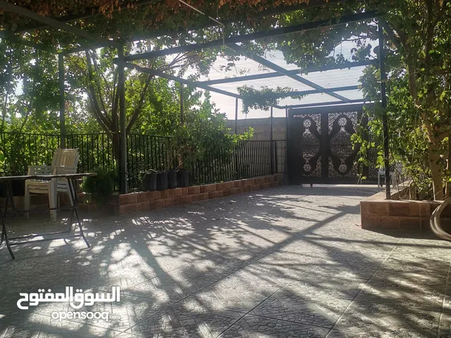 170 m2 5 Bedrooms Townhouse for Sale in Jordan Valley Other