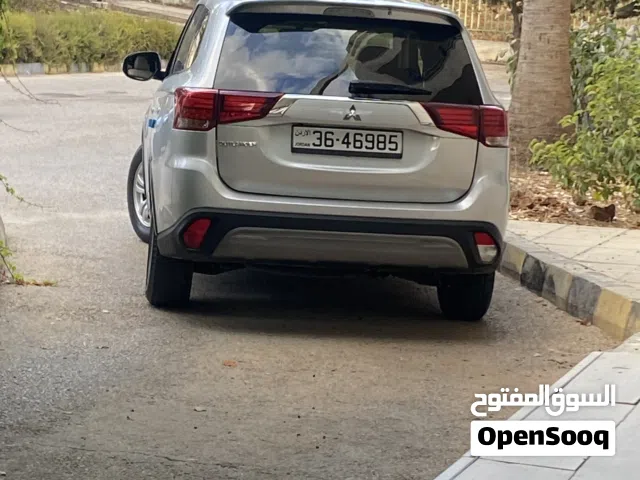 2019 ميتسوبيشي اوتلاندر Standard
