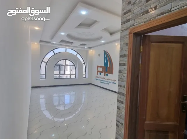 300 m2 5 Bedrooms Apartments for Sale in Sana'a Bayt Baws