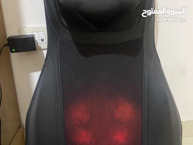 مساج للجسم والرقبه مستعمل شهرين فقط ممكن يتحط في اي مكان ويعمل مساج بارد وسخن