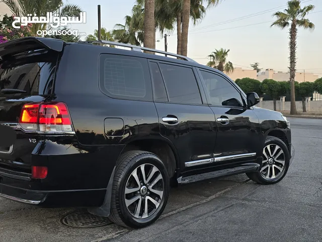 Toyota Land Cruiser 2014 V6 4000 cc (GXR) Full محدث لل 2021 خرجي وداخلي