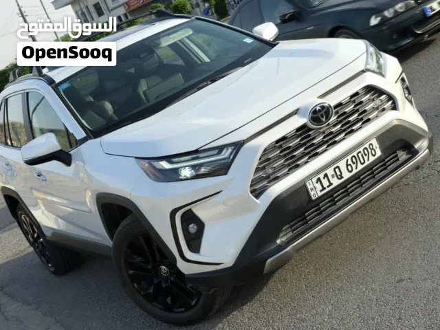 2024 Toyota RAV 4 Limited