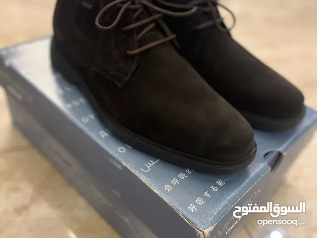 شوز geox جديد سايز 42 لون بني