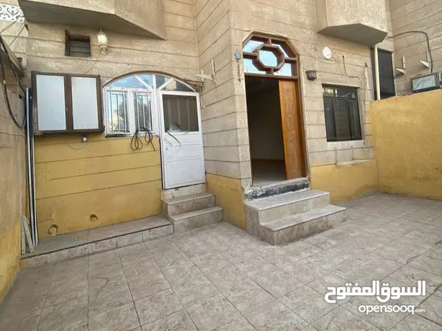 250 m2 5 Bedrooms Townhouse for Rent in Basra Mnawi Basha