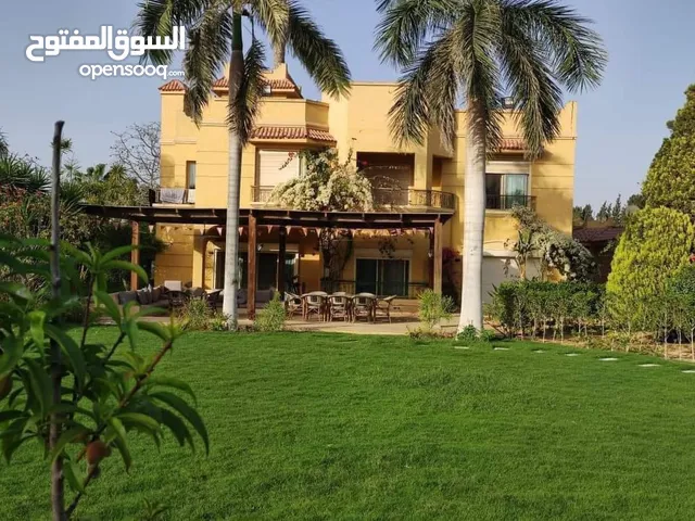 380 m2 5 Bedrooms Villa for Sale in Giza Sheikh Zayed
