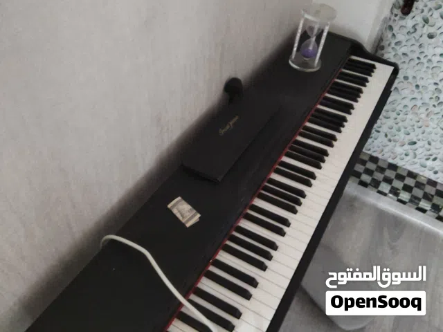 بيانو مستعمل