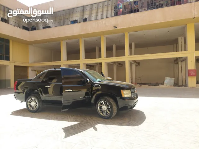 Used Chevrolet Avalanche in Amman