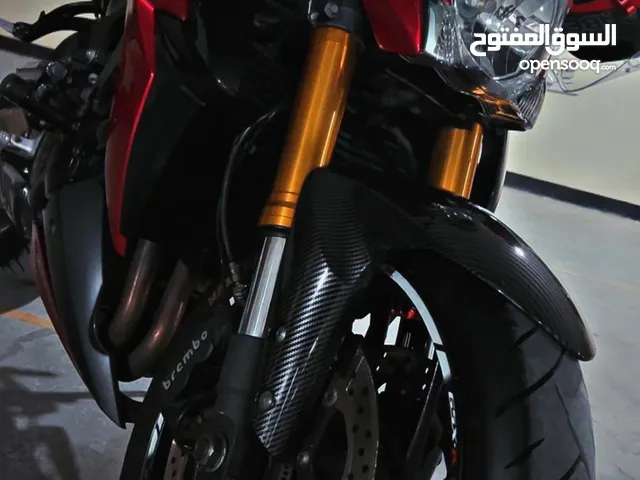 للبيع فايتر مديل 2016