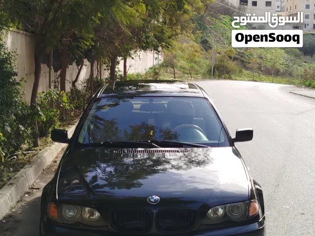 سيارة Bmw e46 هلالة للبيع