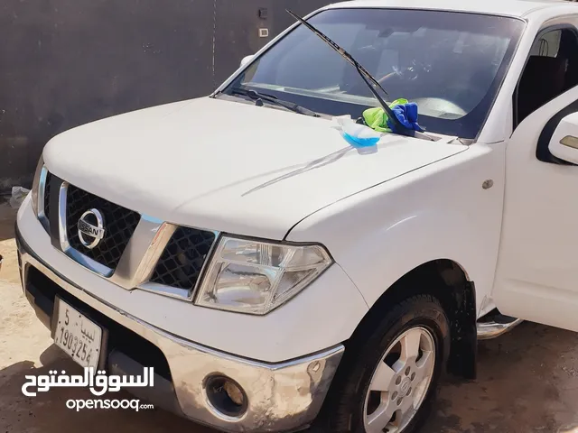 Used Nissan Navara in Tripoli