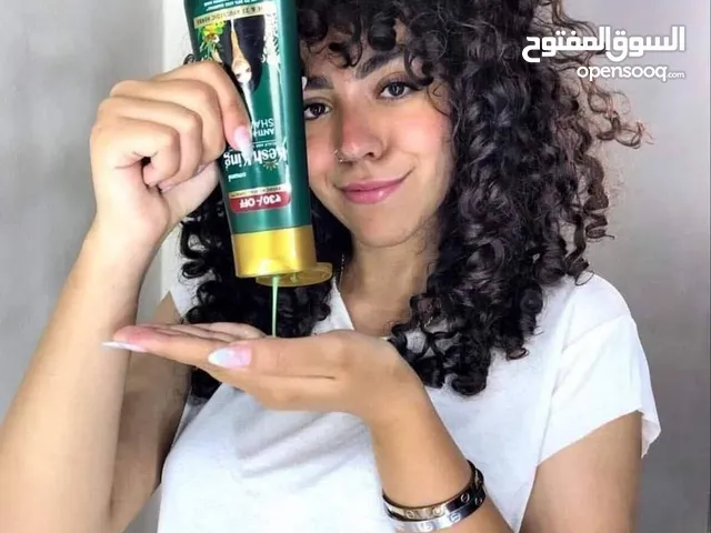 شامبو كيش كينج الأخضر حلو جدا بيطرى الشعر ويعالج التساقط تحفففة بجدو نقطة منه بترغى عشان ك