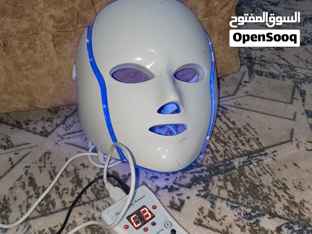 قناع ضوئي لمعالجة البشرة
