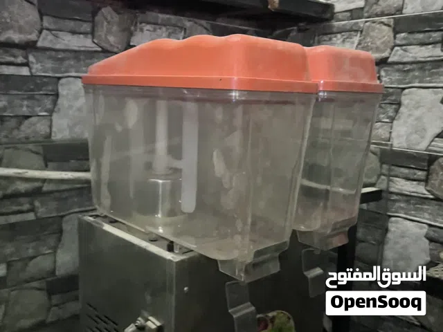خلاط عصير نضيف شبيه الجديد